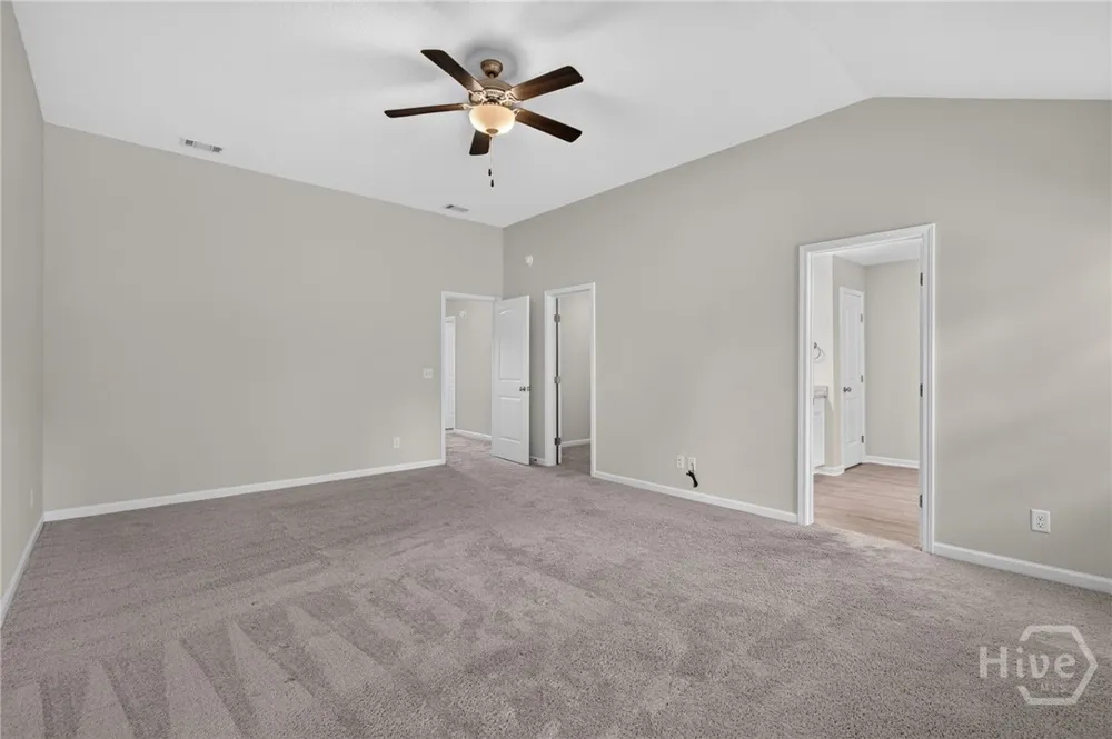 572 Brightleaf Circle Hinesville, GA 31313