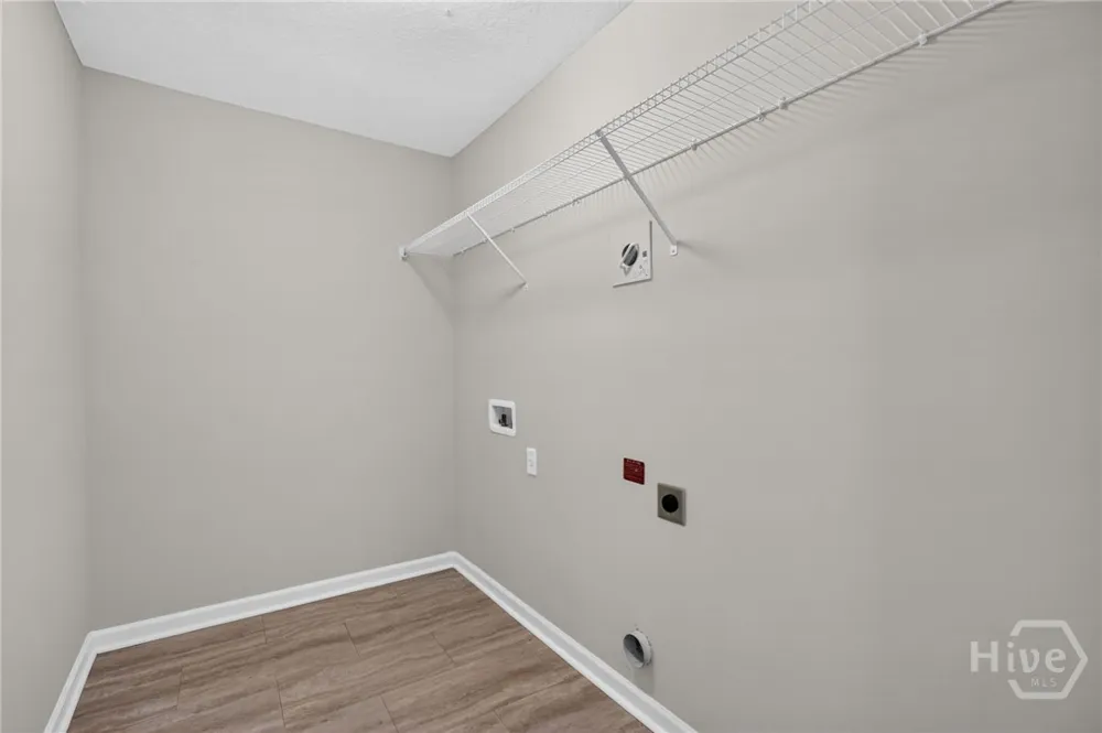 572 Brightleaf Circle Hinesville, GA 31313