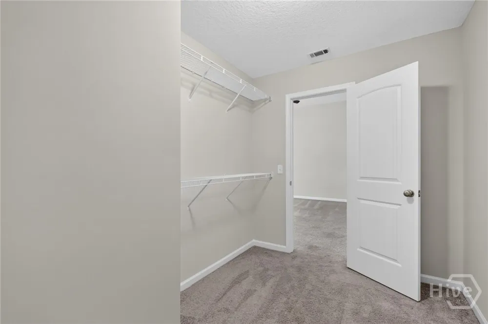 572 Brightleaf Circle Hinesville, GA 31313