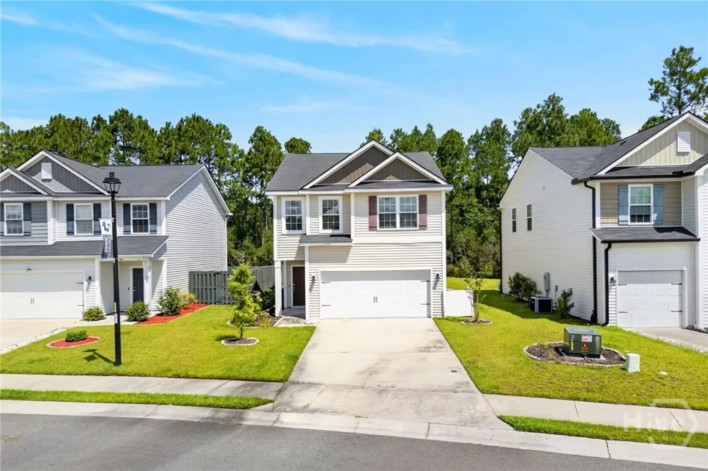 572 Brightleaf Circle Hinesville, GA 31313