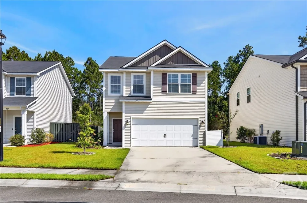 572 Brightleaf Circle Hinesville, GA 31313