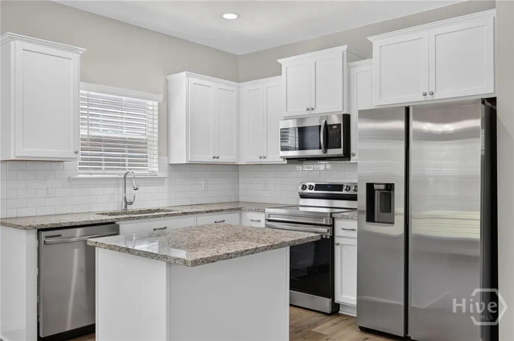 572 Brightleaf Circle Hinesville, GA 31313