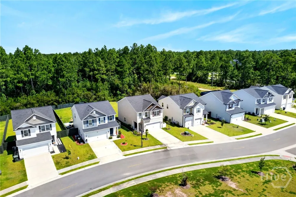 572 Brightleaf Circle Hinesville, GA 31313