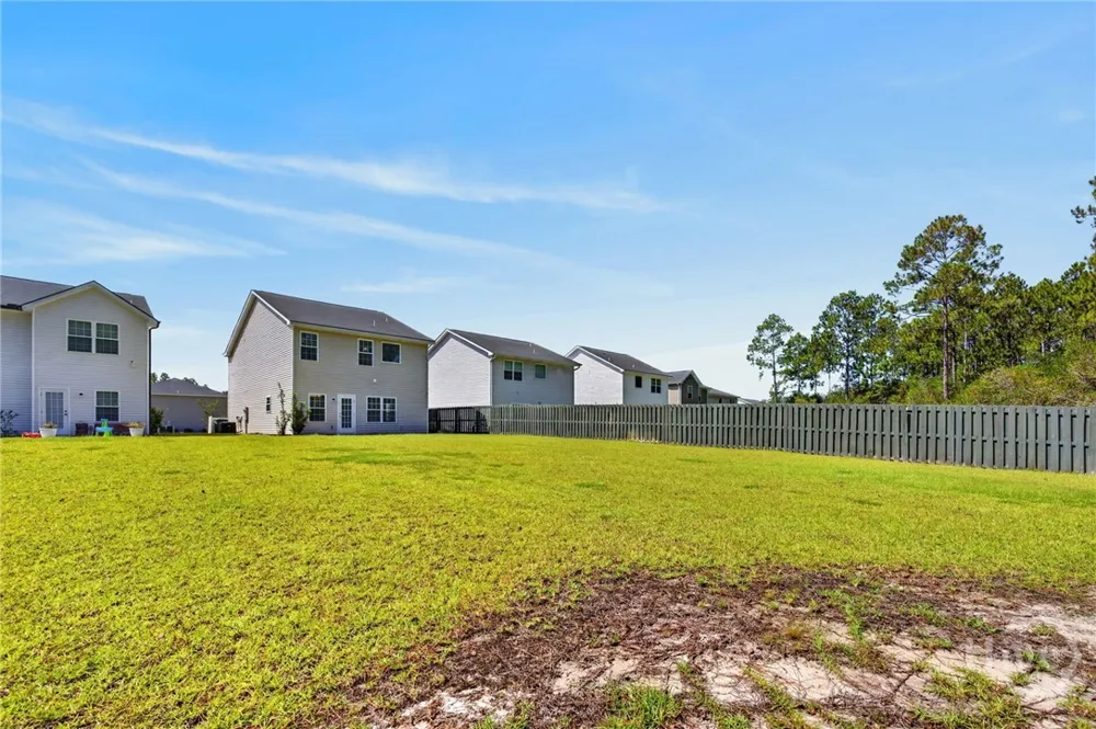 572 Brightleaf Circle Hinesville, GA 31313