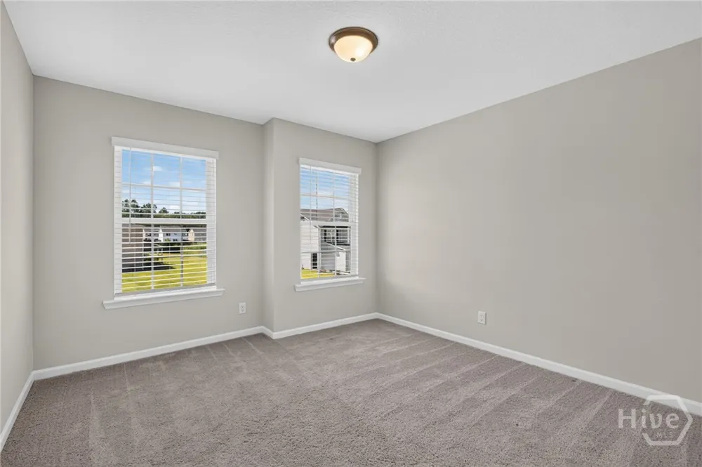 572 Brightleaf Circle Hinesville, GA 31313