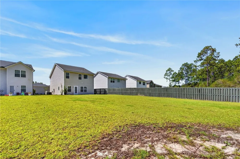 572 Brightleaf Circle Hinesville, GA 31313