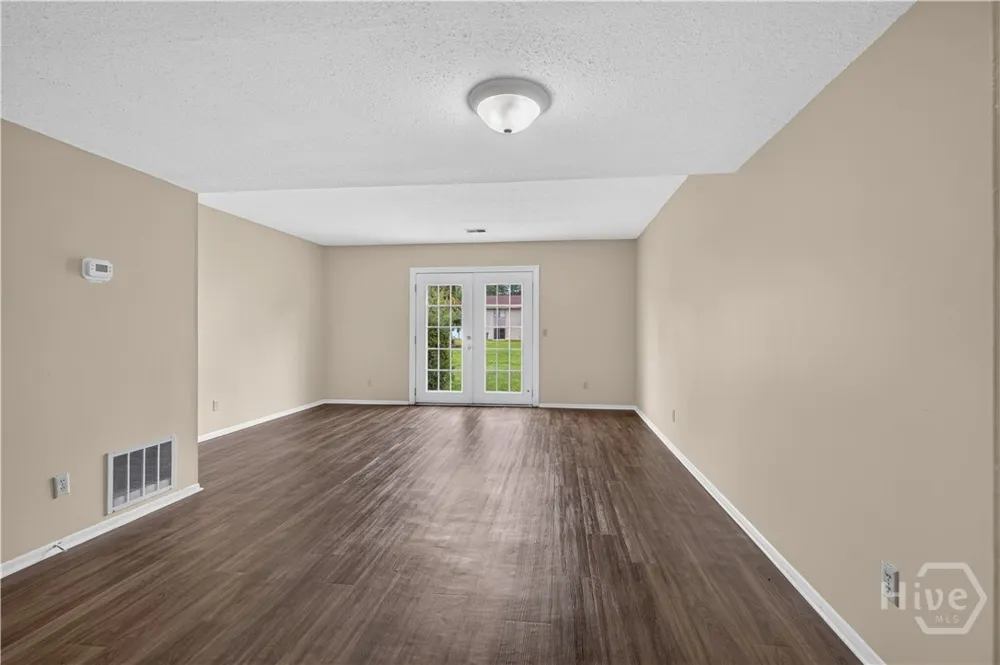 901 Olmstead Drive Hinesville, GA 31313