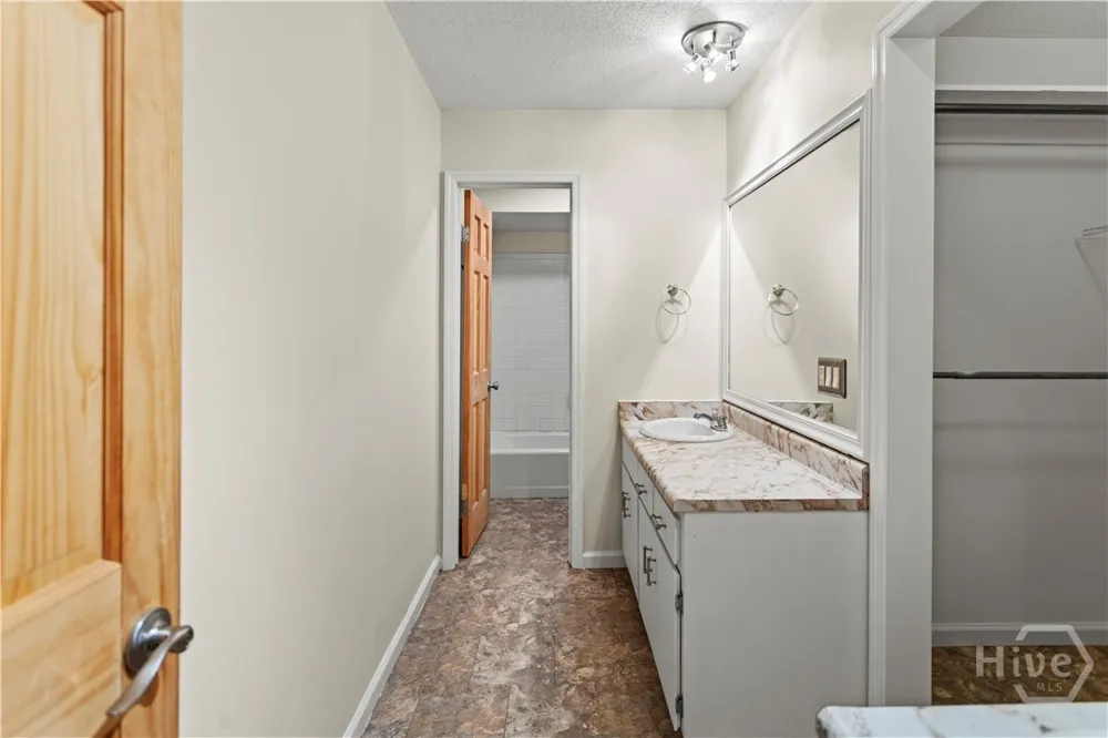 430 Martin Road Hinesville, GA 31313
