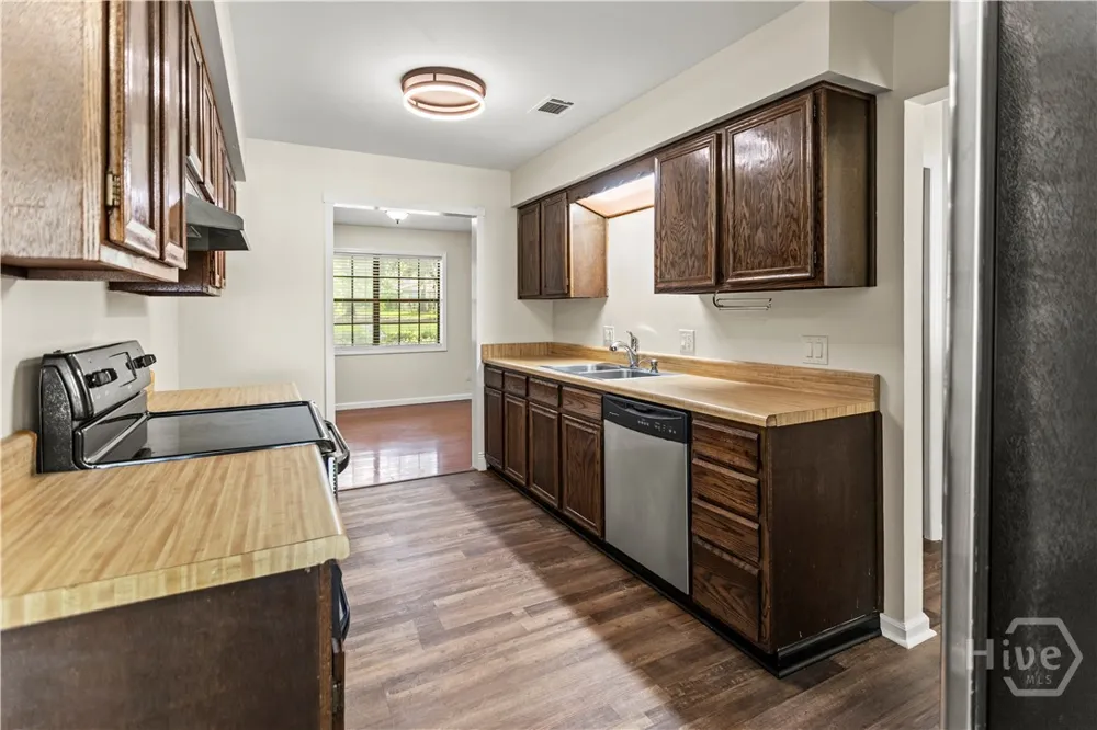 430 Martin Road Hinesville, GA 31313