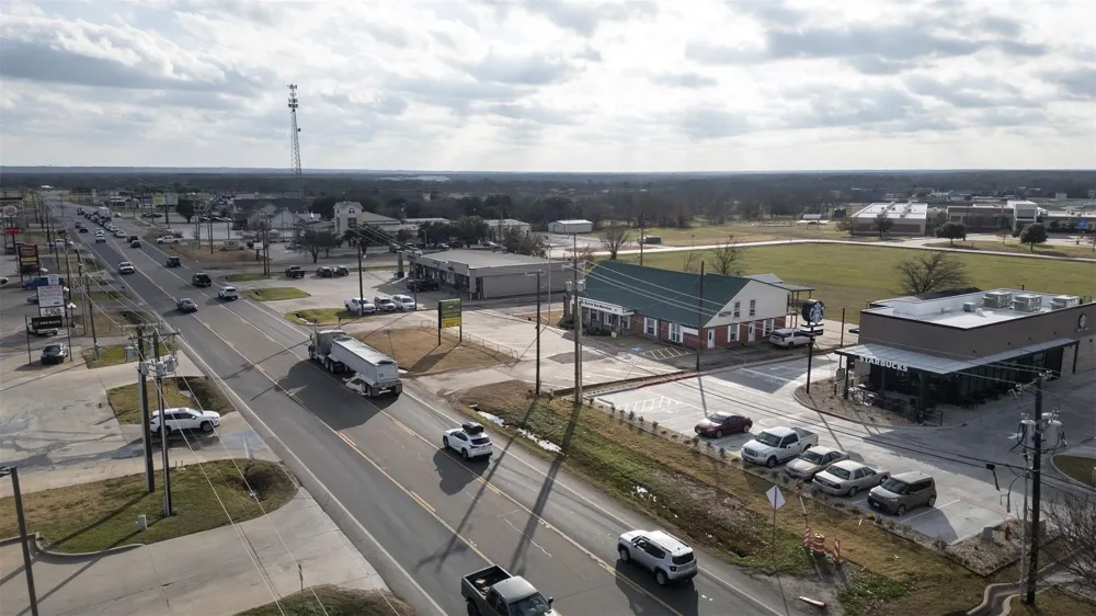 8866 State Highway 34 S Quinlan, TX 75474