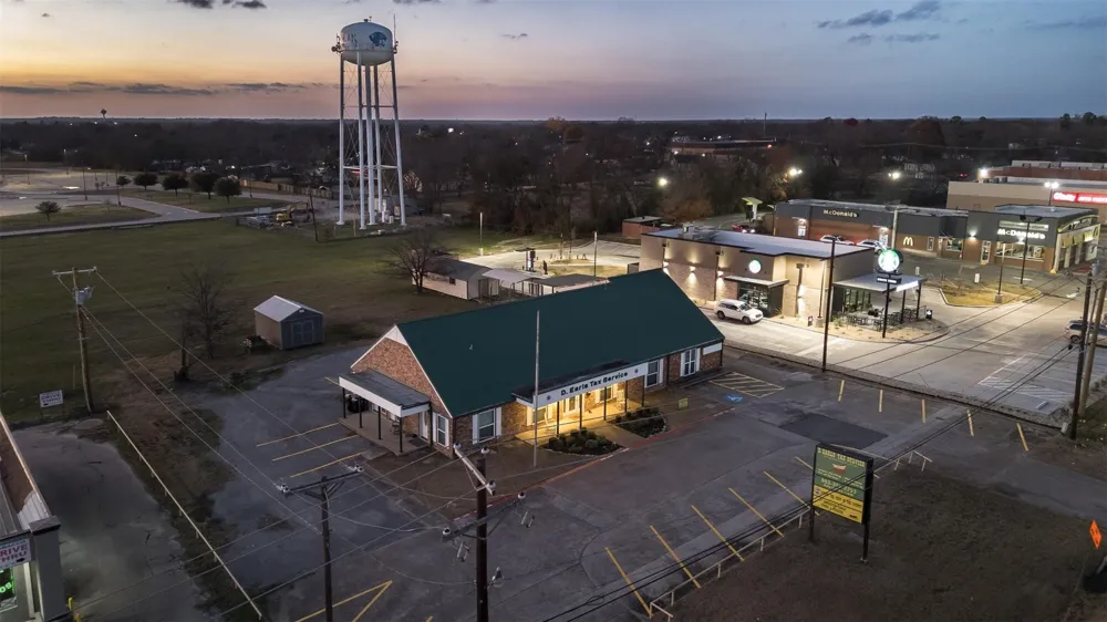 8866 State Highway 34 S Quinlan, TX 75474
