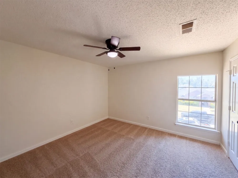 2405 Waterloo Lane Mesquite, TX 75181