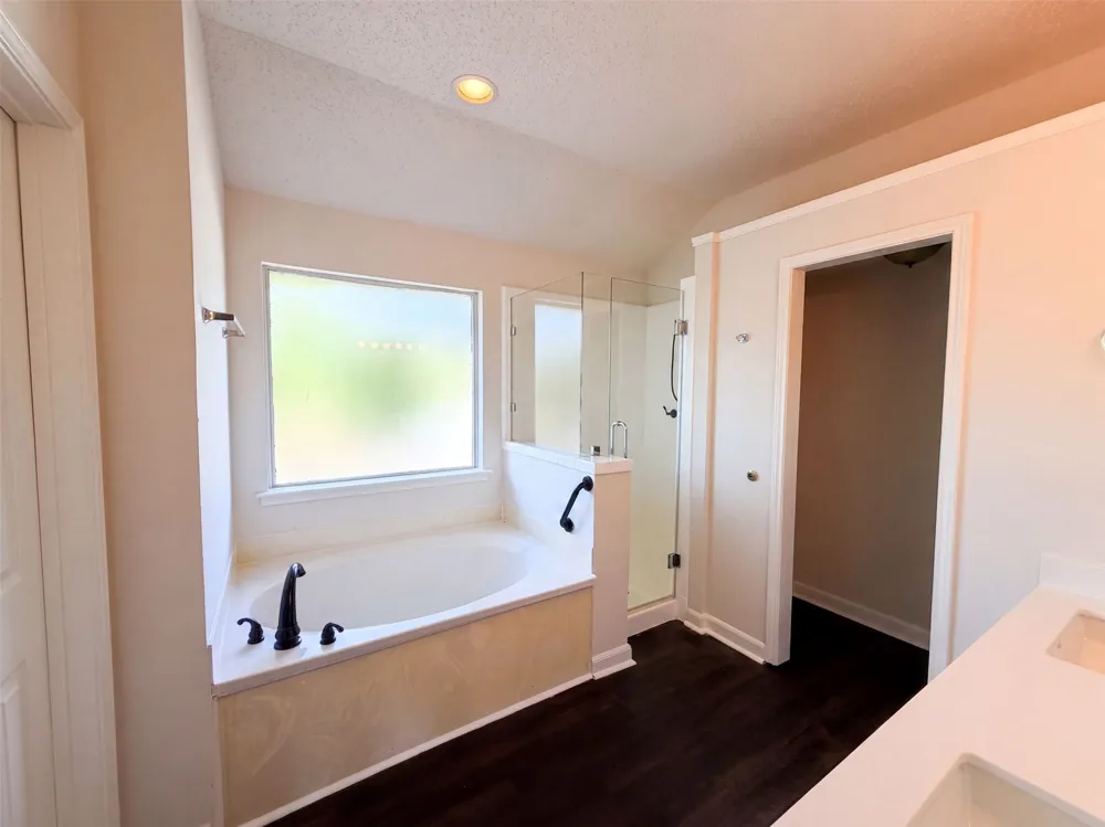 2405 Waterloo Lane Mesquite, TX 75181