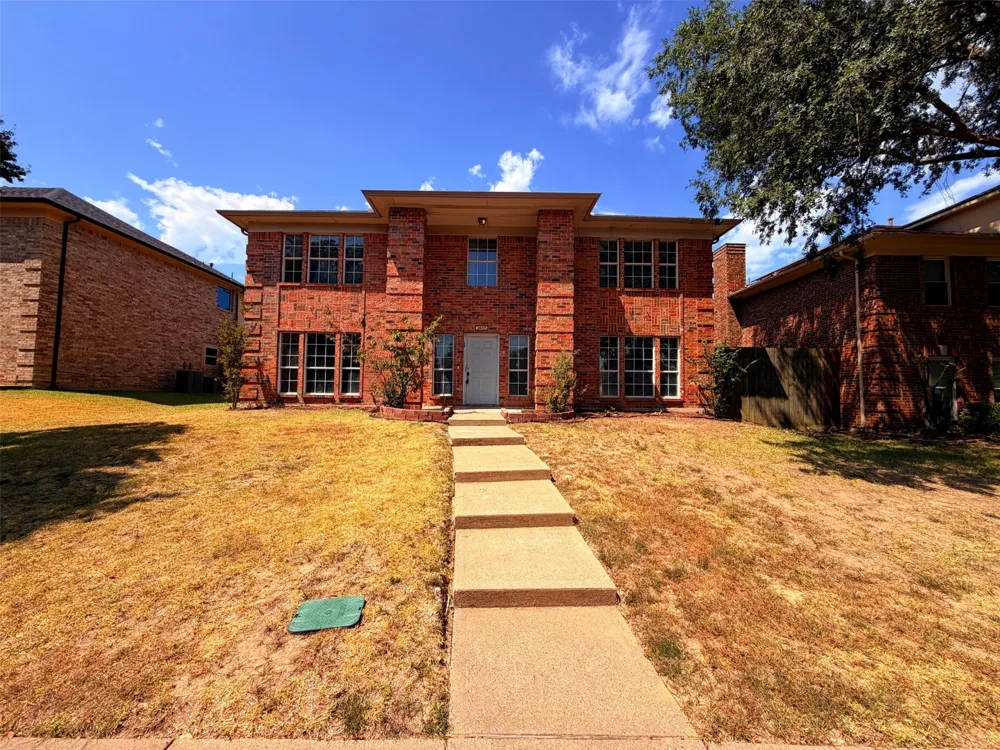2405 Waterloo Lane Mesquite, TX 75181