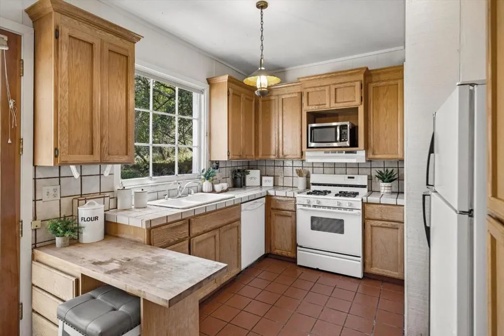 15895 Ravine Road Los Gatos, CA 95030