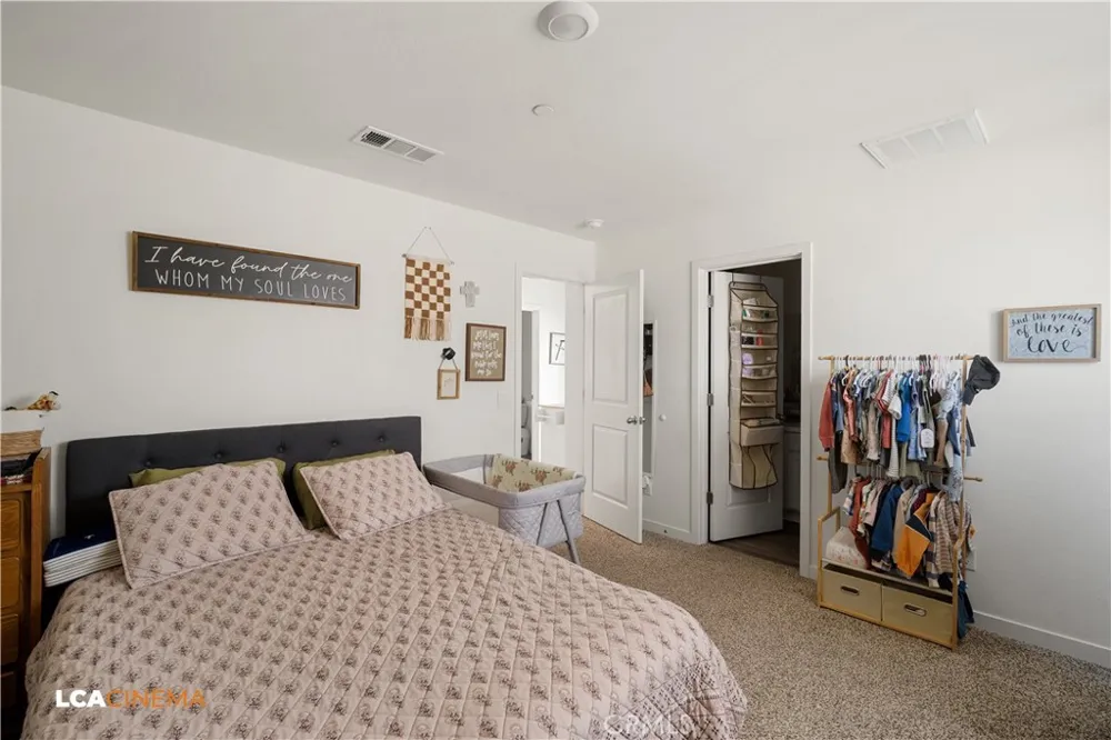 1807 Keepsake Court Bakersfield, CA 93307