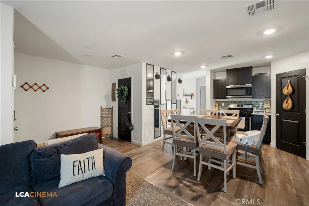 1807 Keepsake Court Bakersfield, CA 93307