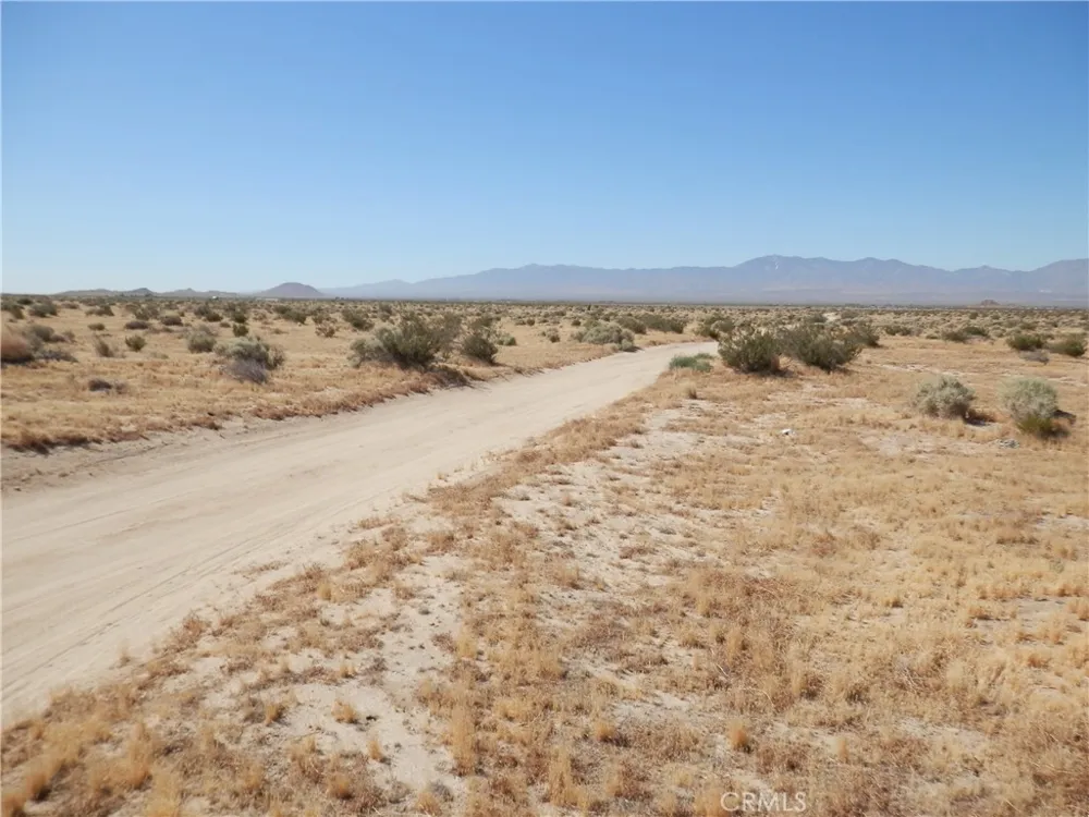 Ave. N Palmdale, CA 93591