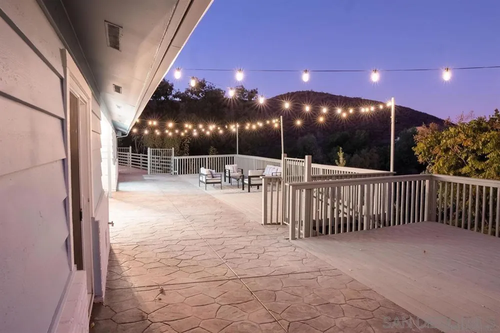 11774 Rocoso Rd Lakeside, CA 92040