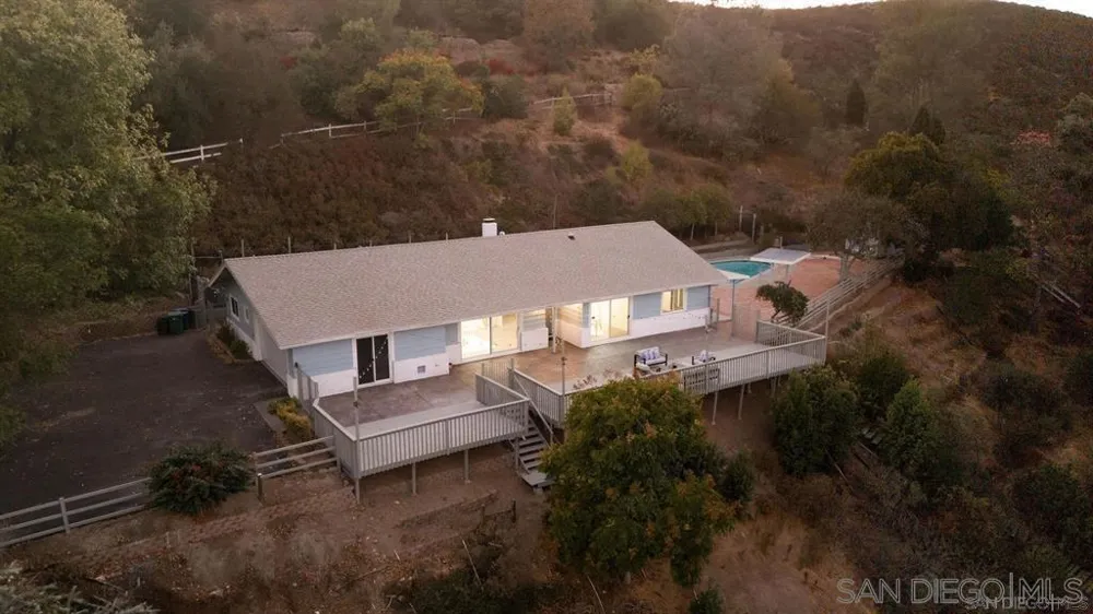 11774 Rocoso Rd Lakeside, CA 92040