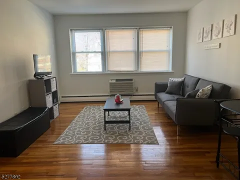 123 Milligan Pl #b Unit b