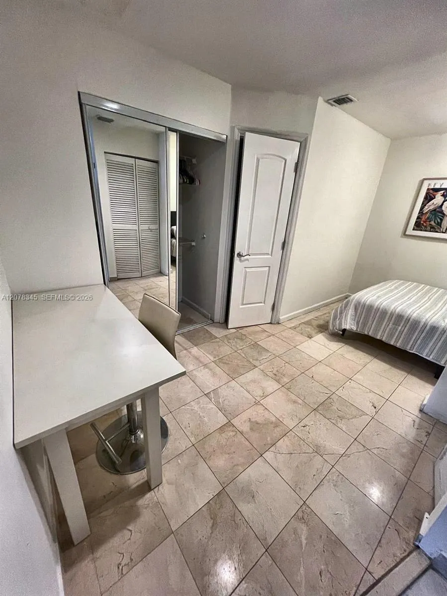 16711 Collins Ave #1BC-5 Sunny Isles Beach, FL 33160
