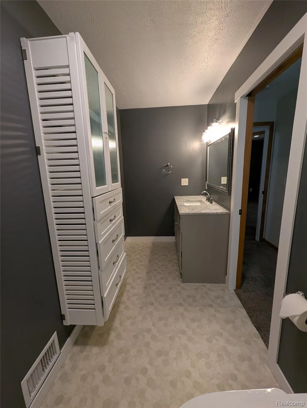 9642 Hummingbird Court Reynolds Township, MI 49329