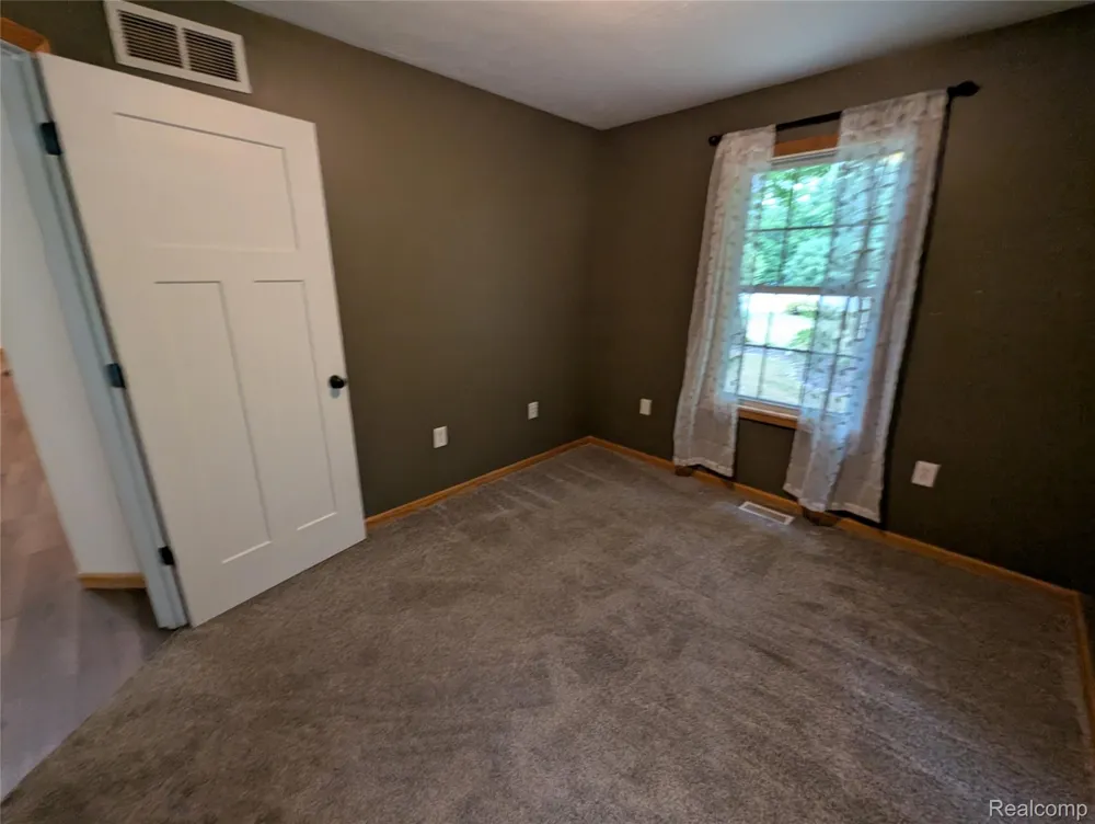 9642 Hummingbird Court Reynolds Township, MI 49329