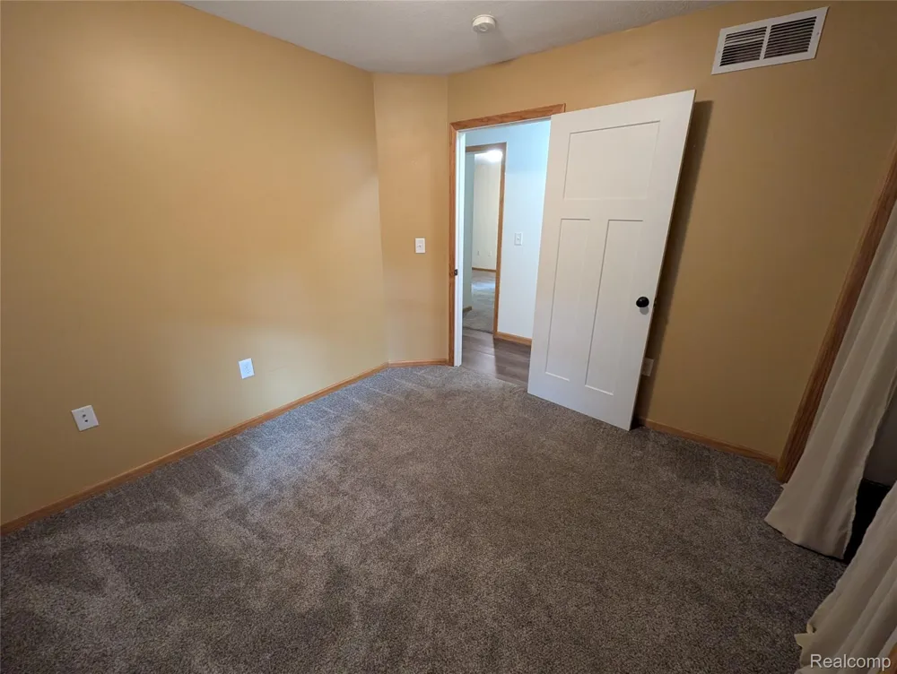 9642 Hummingbird Court Reynolds Township, MI 49329