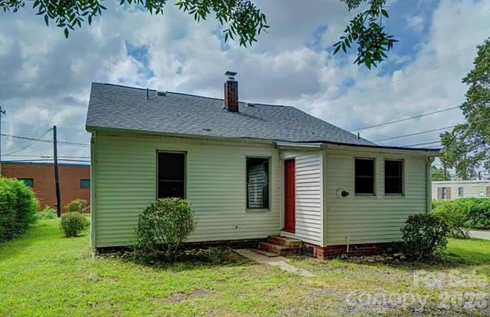 431 W Statesville Avenue Mooresville, NC 28115