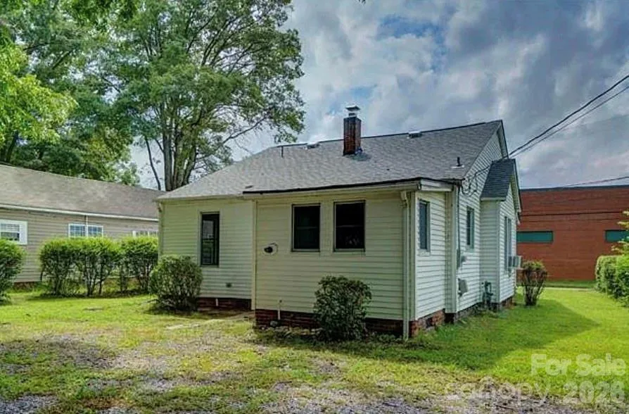 431 W Statesville Avenue Mooresville, NC 28115