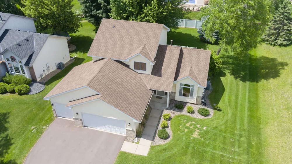 8284 Ashford Road Woodbury, MN 55125