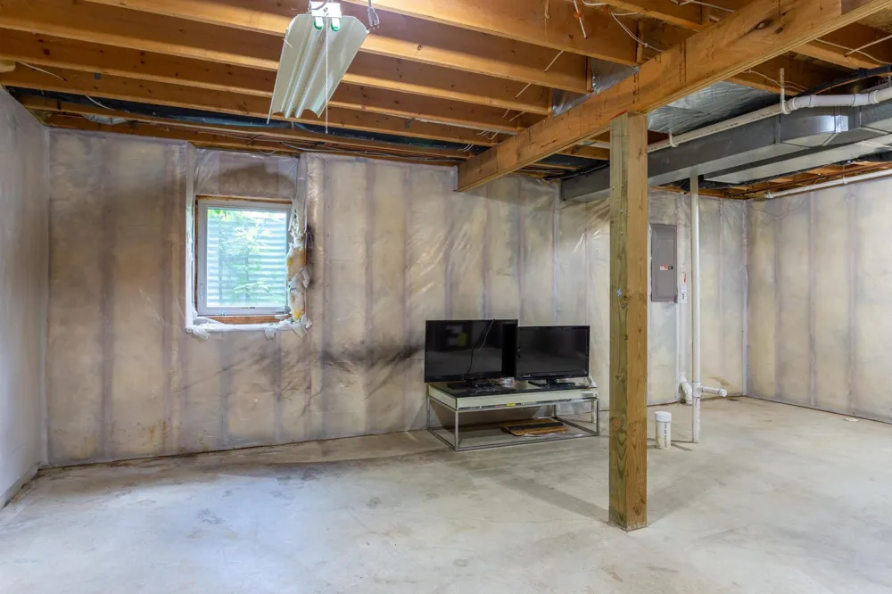 8284 Ashford Road Woodbury, MN 55125