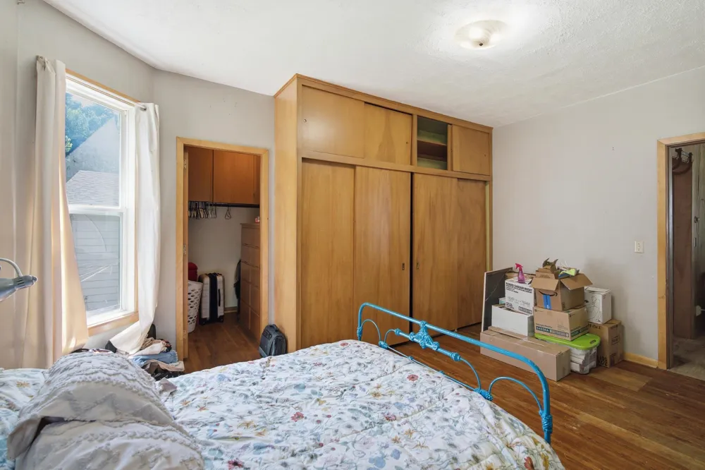 204 E 12th Street Blue Earth, MN 56013