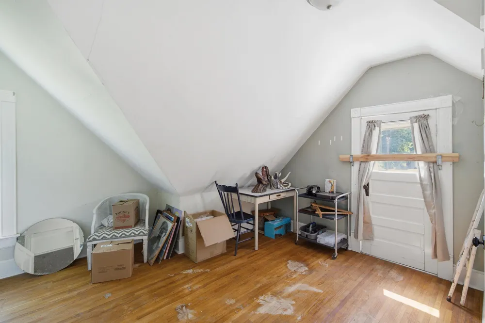 204 E 12th Street Blue Earth, MN 56013