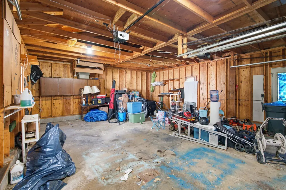 204 E 12th Street Blue Earth, MN 56013