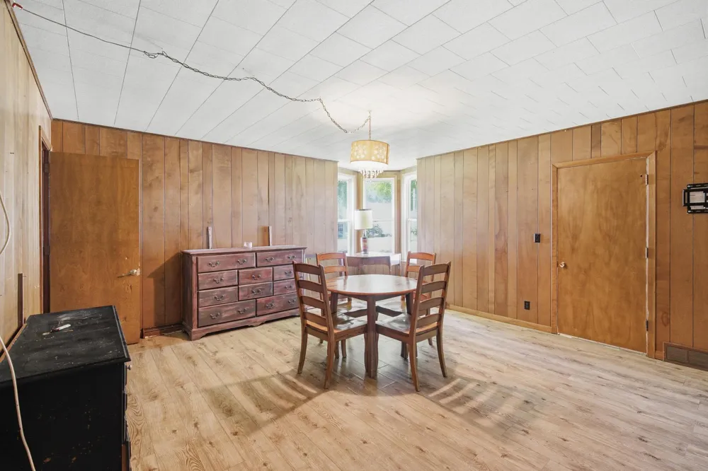 204 E 12th Street Blue Earth, MN 56013