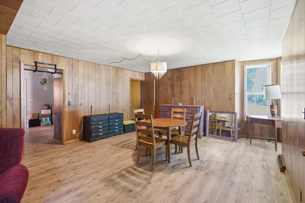 204 E 12th Street Blue Earth, MN 56013