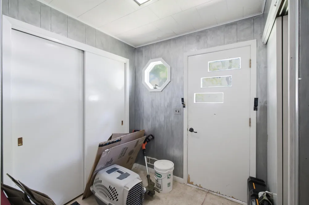 204 E 12th Street Blue Earth, MN 56013