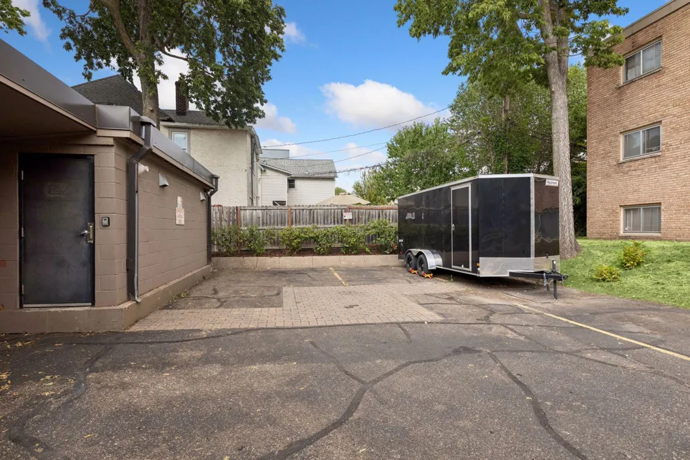 901 23rd Avenue NE Minneapolis, MN 55418