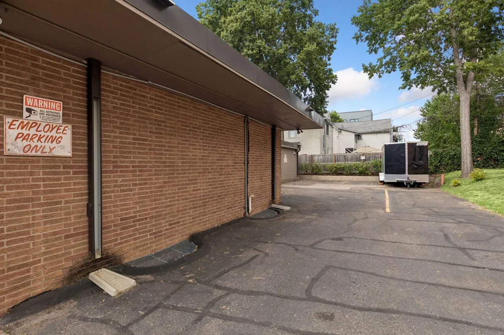 901 23rd Avenue NE Minneapolis, MN 55418