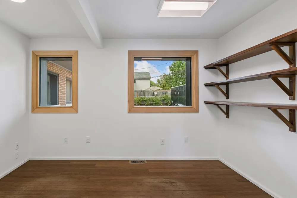 901 23rd Avenue NE Minneapolis, MN 55418