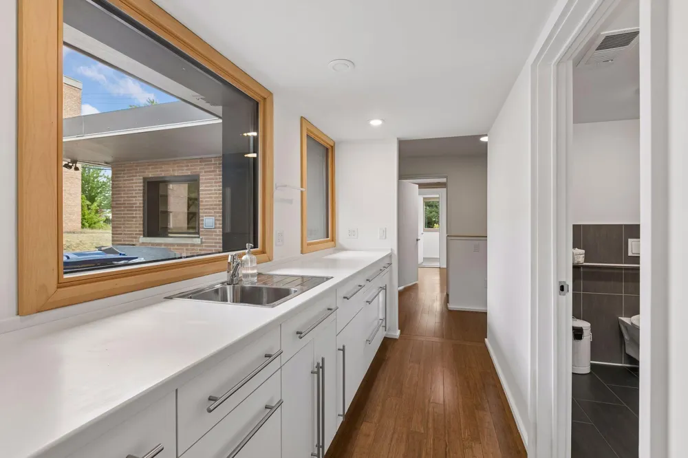 901 23rd Avenue NE Minneapolis, MN 55418