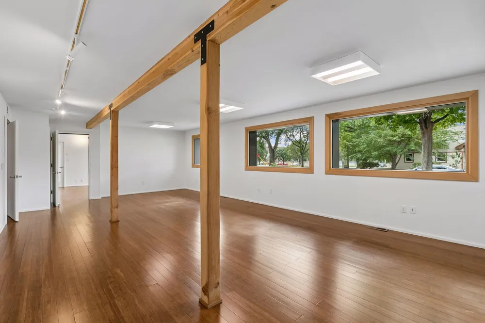 901 23rd Avenue NE Minneapolis, MN 55418