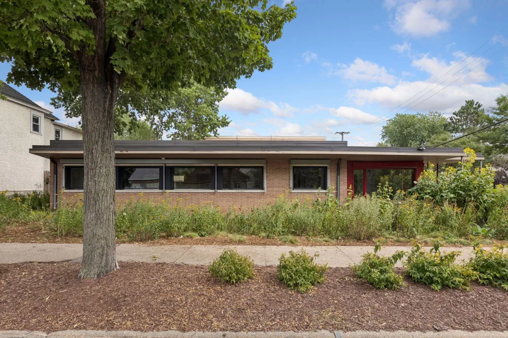 901 23rd Avenue NE Minneapolis, MN 55418