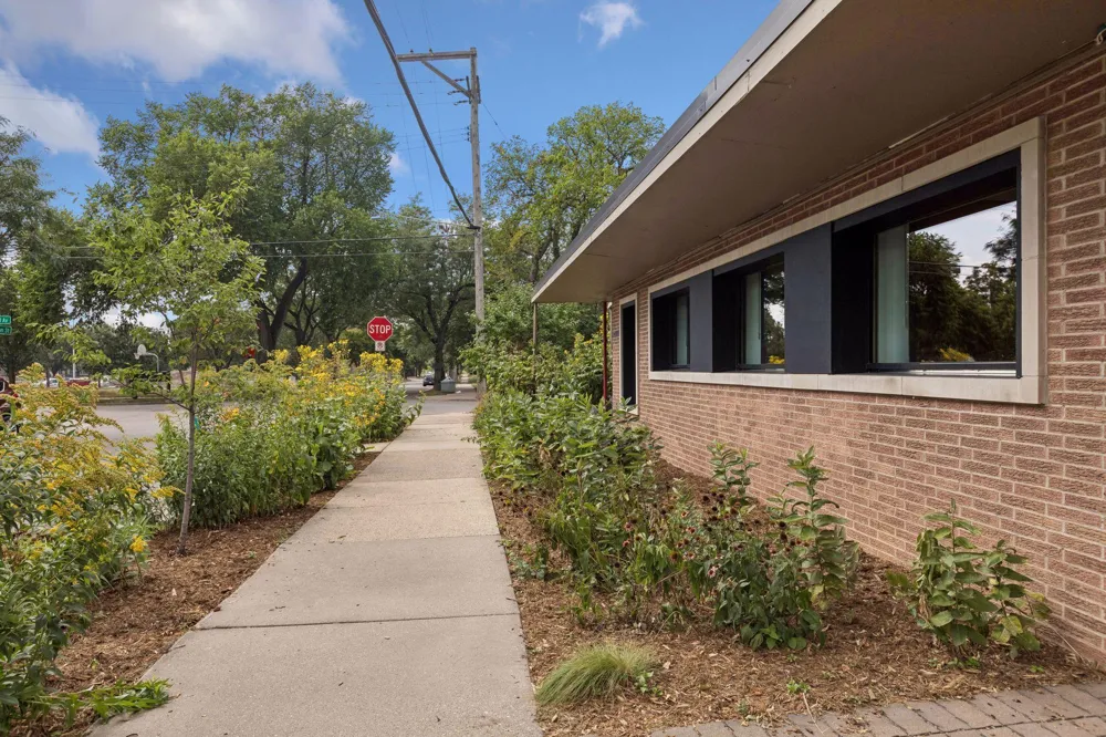 901 23rd Avenue NE Minneapolis, MN 55418