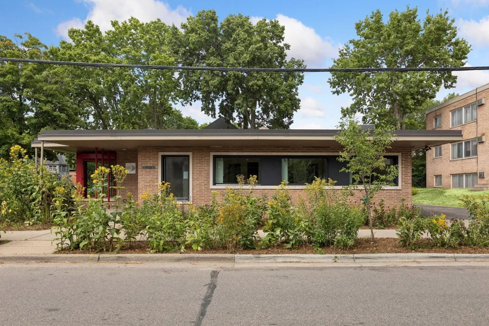 901 23rd Avenue NE Minneapolis, MN 55418