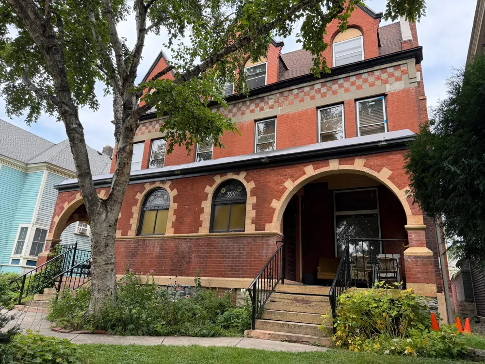 399 Ashland Avenue Saint Paul, MN 55102