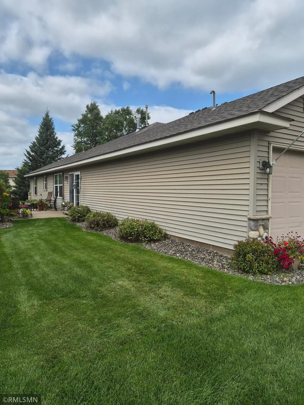 920 Fairfield Place NW Isanti, MN 55040