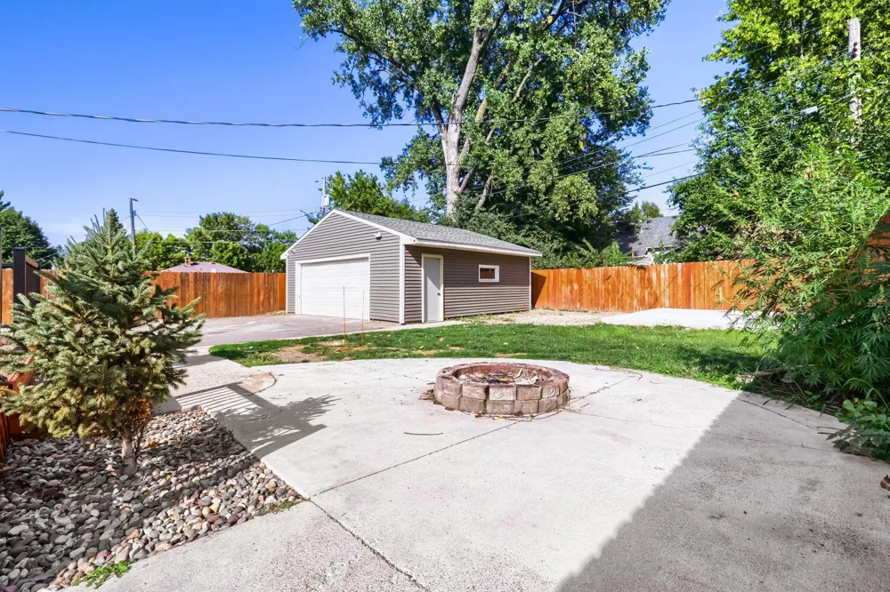 1168 Kruse Street West Saint Paul, MN 55118